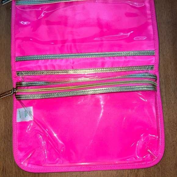 Lilly Pulitzer Catch the Wave Hanging Travel Organizer - Picture 5 of 5